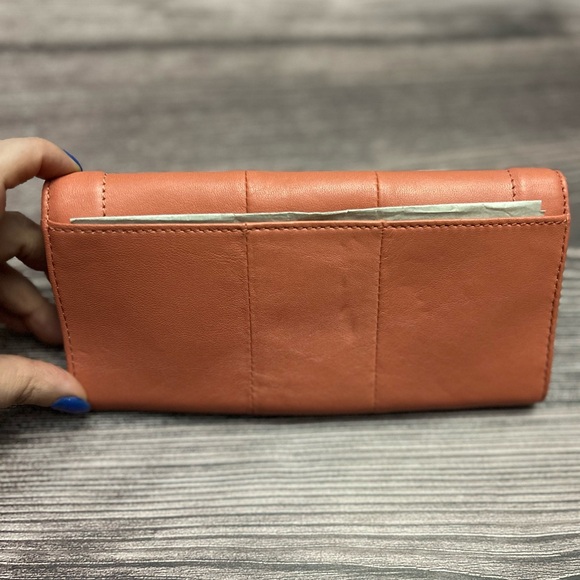 Vintage Coach Wallet, off pink NWT - Picture 6 of 6